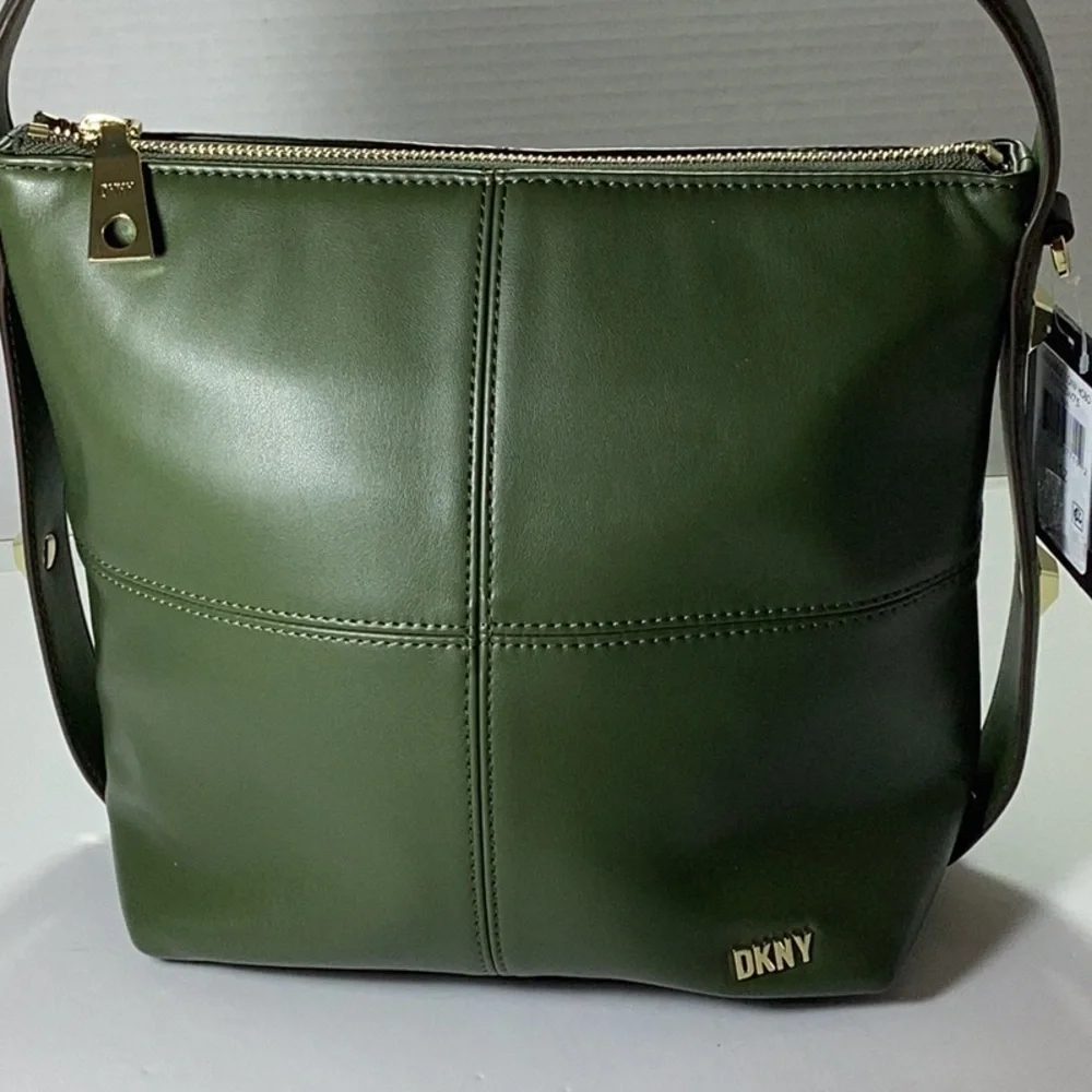 Dkny sophisticated subtle